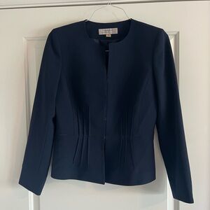 Tahari Classic Navy Blazer.  Size 4